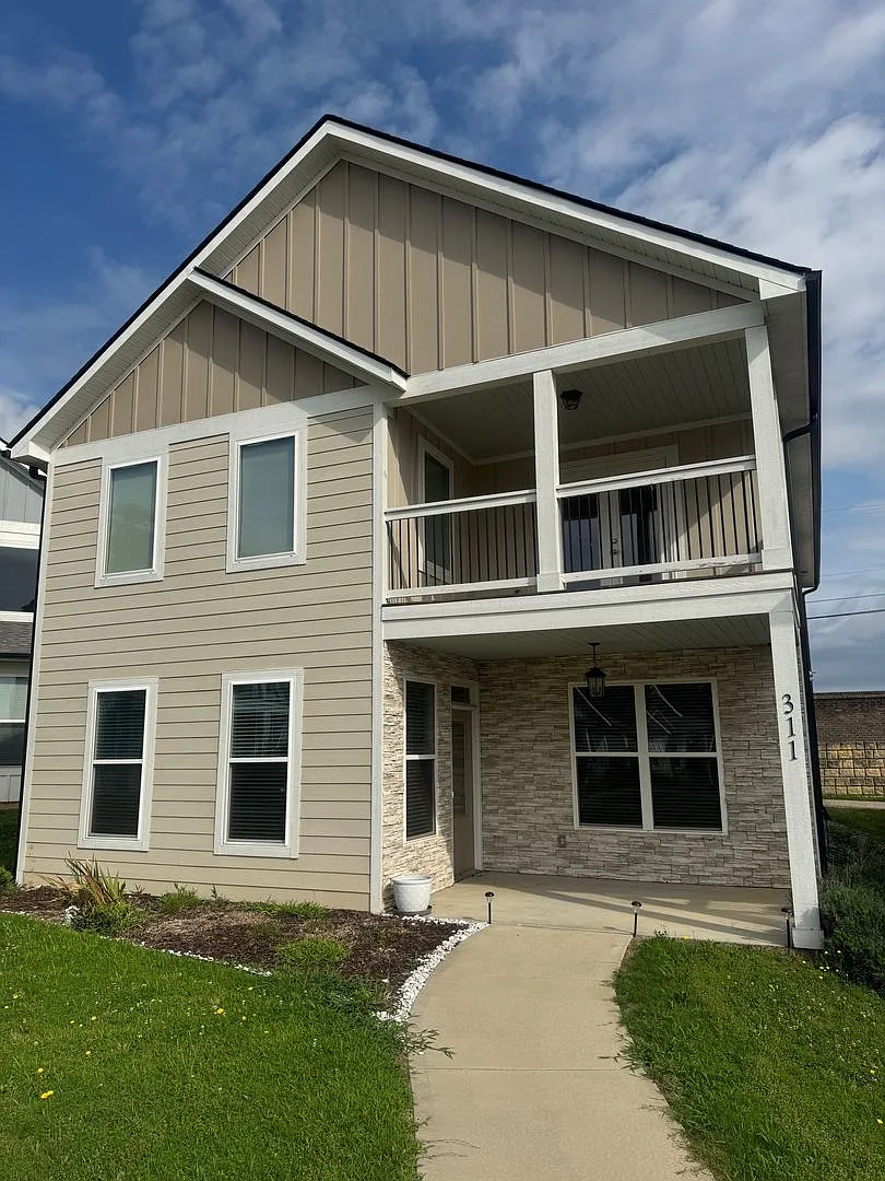 311 Indigo Way — Photo 1