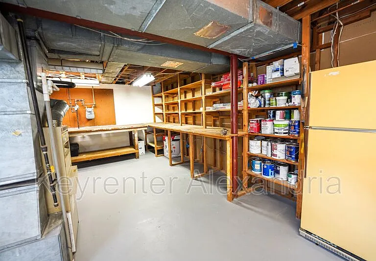 906 Neal Dr — Photo 49
