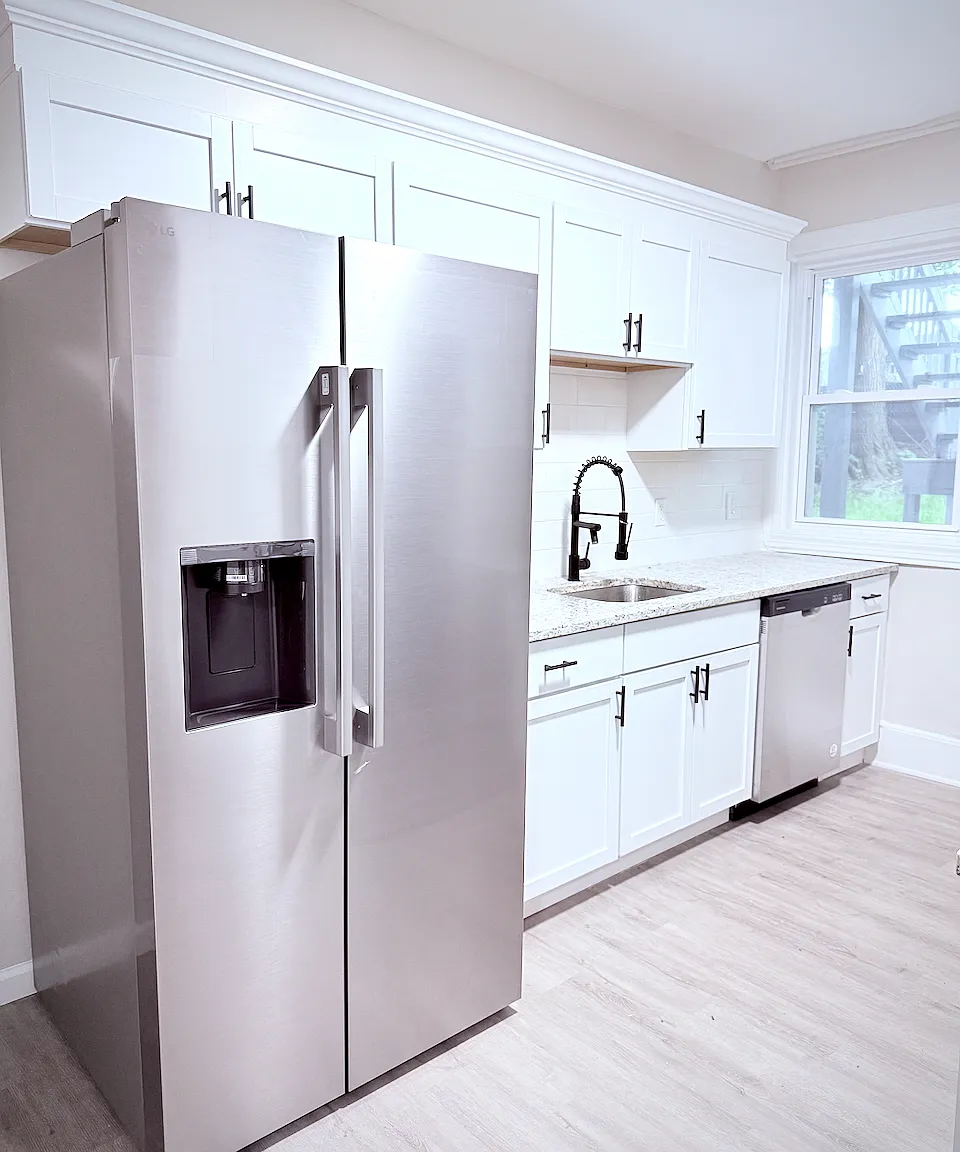3 bed, 1100 sqft, $3,000 — Photo 1