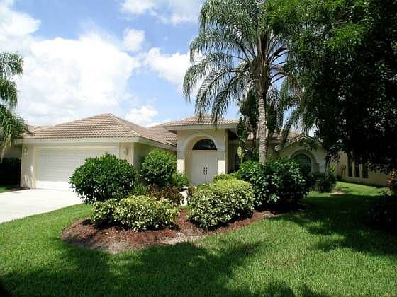 1st image of 1096 Briarwood Blvd