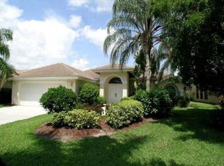 1096 Briarwood Blvd, Naples, FL 34104