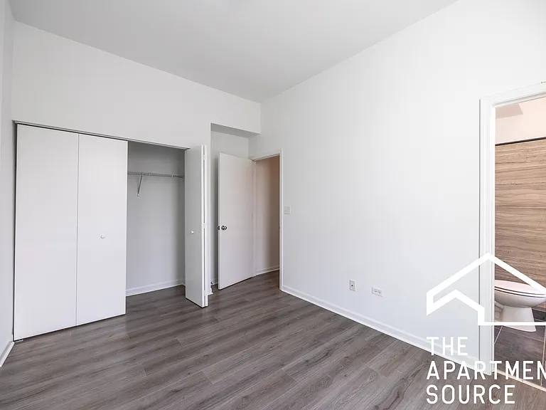 2022 S Throop St #2W — Photo 15