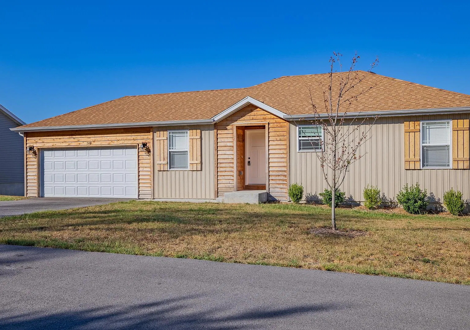140 E Sunset Cove Ln — Photo 3