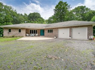 810 Thompson St, Glastonbury, CT 06033