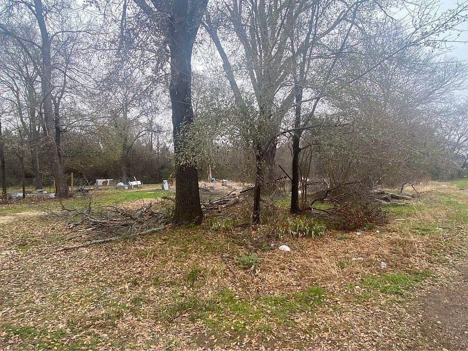 1st image of 1124 Pleasant Dr