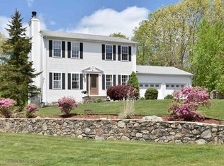 31 Eagle Dr, Scituate, RI 02831