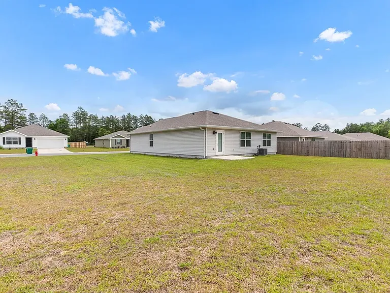 3418 Phoenix Ct — Photo 7