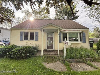 11 Luella Road, Latham, NY, 12110