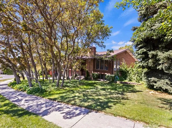 703 Emerald Hills Dr, Bountiful, UT 84010