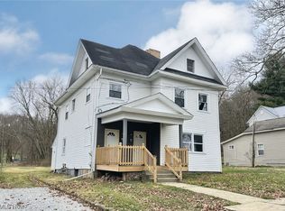 332 E High St, Uhrichsville, OH 44683