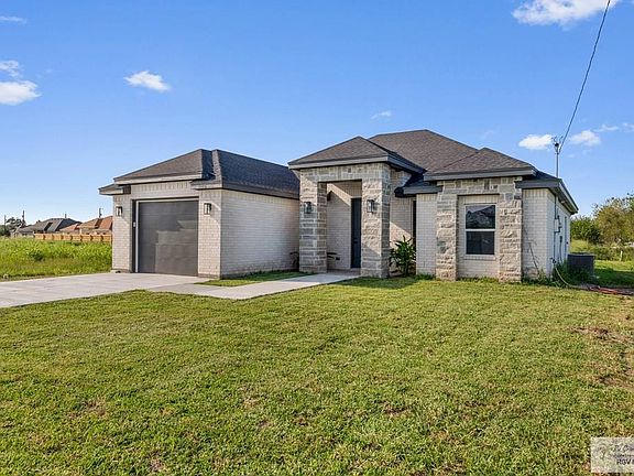 4th image of 32913 Nayeli St