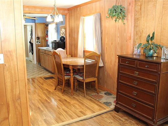 5th image of 2817 Court Ave