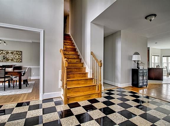 4th image of 11028 Brookhollow Dr