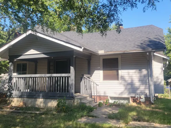 2516 SE Maryland Ave, Topeka, KS 66605