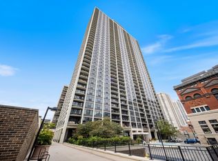 1560 N Sandburg Ter APT 3011J, Chicago, IL 60610