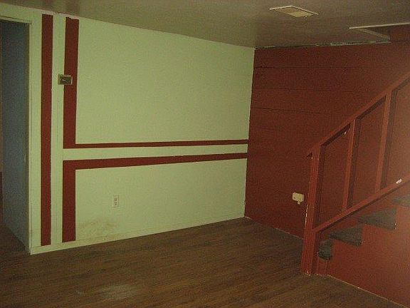 3rd image of 109 Saint Clair St