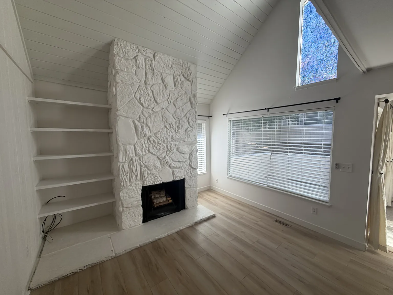2461 S Xanadu Way - D — Photo 2