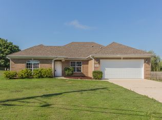 104 Bucks Pocket Dr, New Market, AL 35761