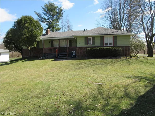 320 Cleveland Ave, Andover, OH 44003
