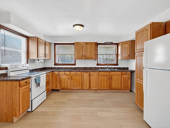 4th image of 533 Scott Street