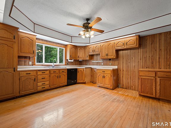 2nd image of 152 Ramstein Road