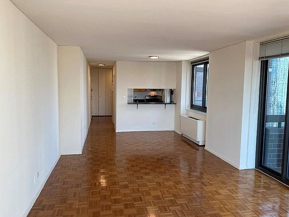 3rd image of 347 W 57th St APT 34D