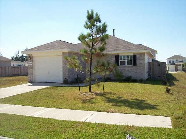 1st image of 21127 Grandin Wood Ct