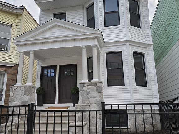 2nd image of 15 Dwight St #2