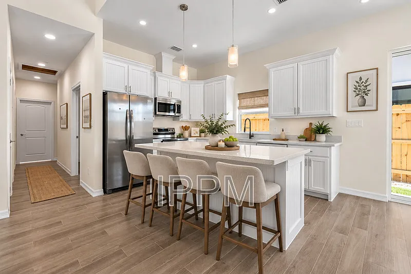 2 bed, 2.0 bath, 1100 sqft, $1,500 — Photo 3