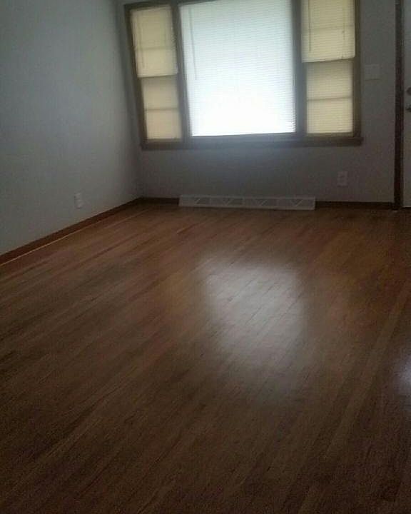 1st image of 2403 Park Dr