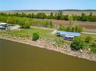 32073 Parma Dr, Oregon, MO 64473
