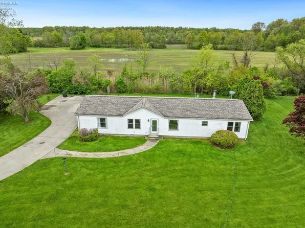 412 S Spring Crest Dr, Lakeside Marblehead, OH 43440