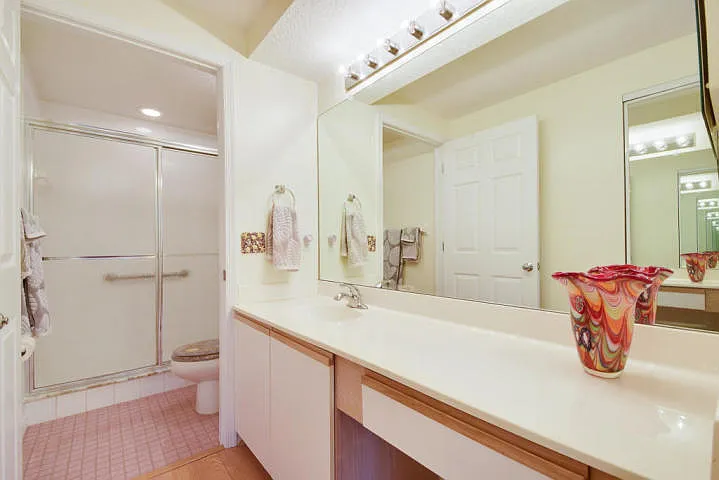 101 Muirfield Ct #F — Photo 15