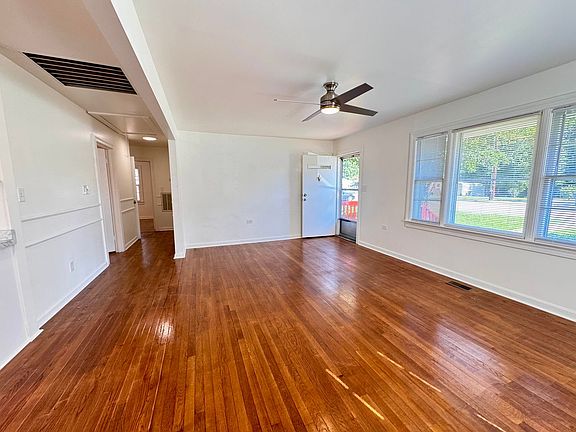 4th image of 804 E Northington St