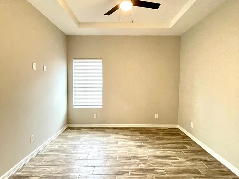 804 Sunset Valley St #1 — Photo 13