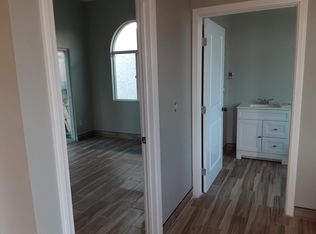 8983 State St, South Gate, CA 90280