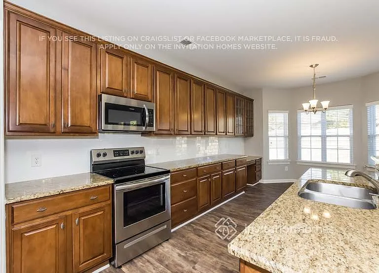 11336 Huntington Meadow Ln — Photo 6