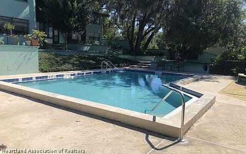 3rd image of 1655 Lakeview Dr