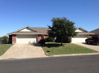 724 Park Meadows Dr, Hewitt, TX 76643