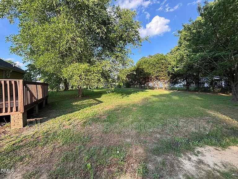 170 Devin Dr — Photo 35