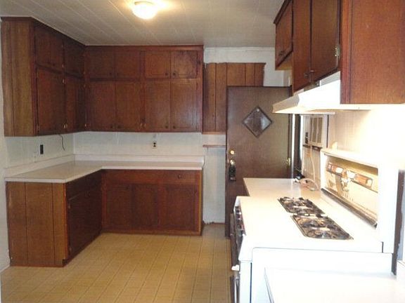 4th image of 1310 Hays St