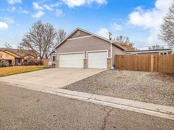 2nd image of 647 W Tomahawk Cir