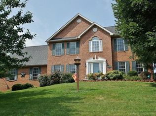5900 Windcrest Ln, Roanoke, VA 24012