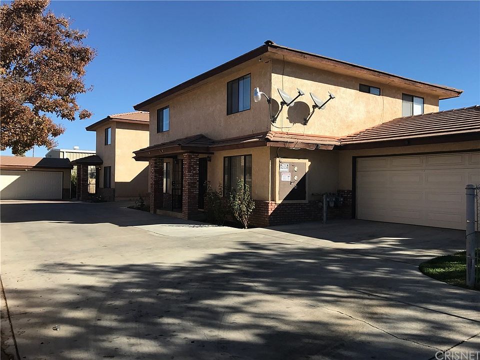 2nd image of 319 W Avenue J8