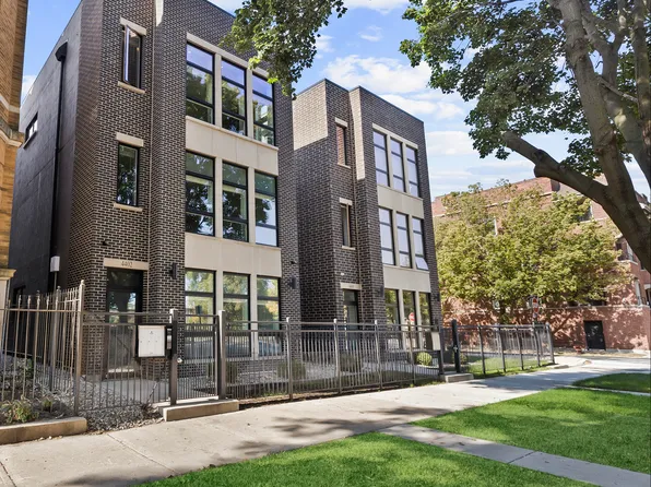 4402 S Prairie Ave #2, Chicago, IL 60653