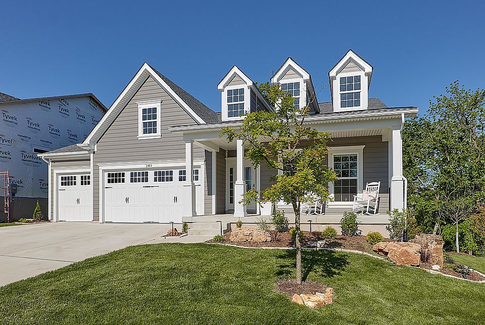 1st image of 2411 Autumn Blaze Ct