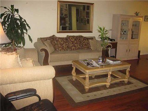 3rd image of 2012 Hansel Dr