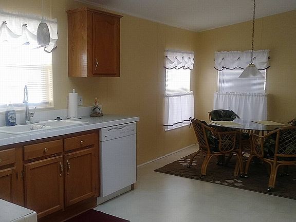 3rd image of 843 Regalwood Ln