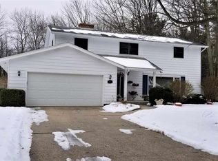 2304 Parkwood Dr, Midland, MI 48642