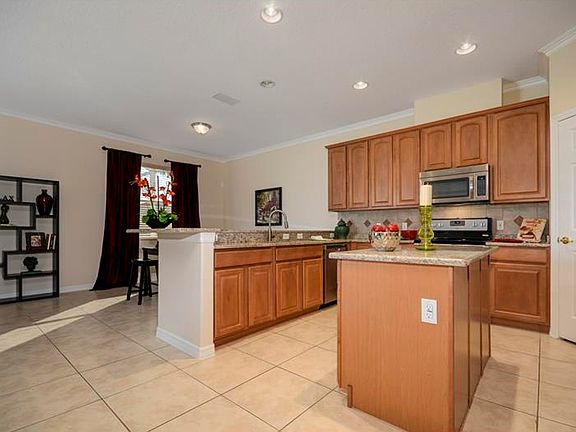 3rd image of 8818 Royal Enclave Blvd